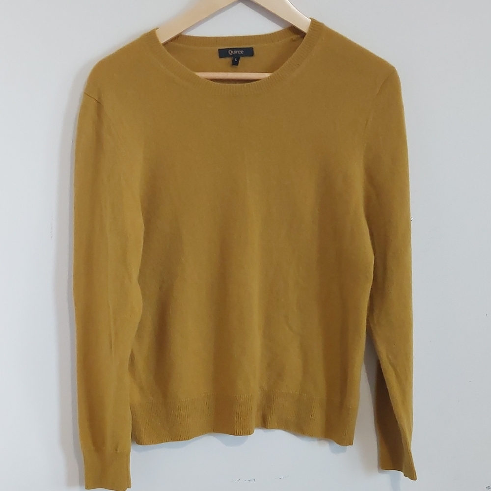 Quince 100% Cashmere Sweater